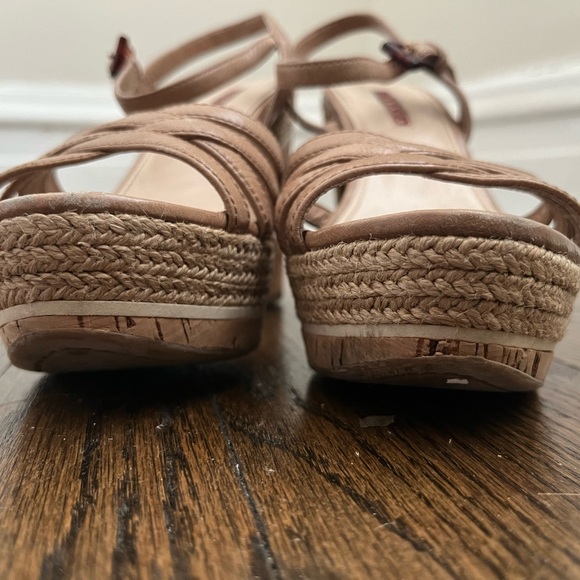 Prada Womens Strappy Nude Leather Cork Wedge Sandals. US size 6.5 - Picture 7 of 11